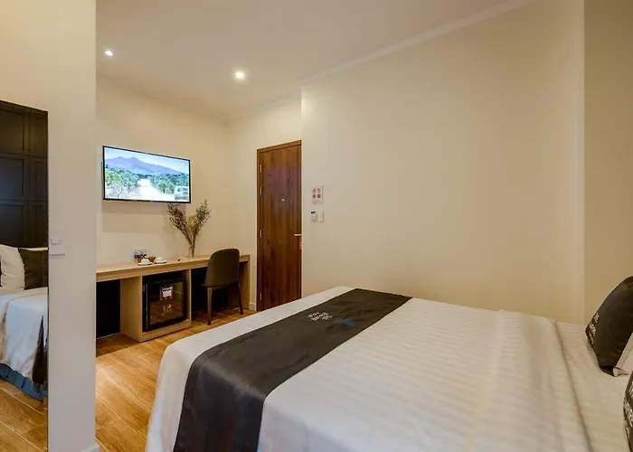 The Empire Hotel